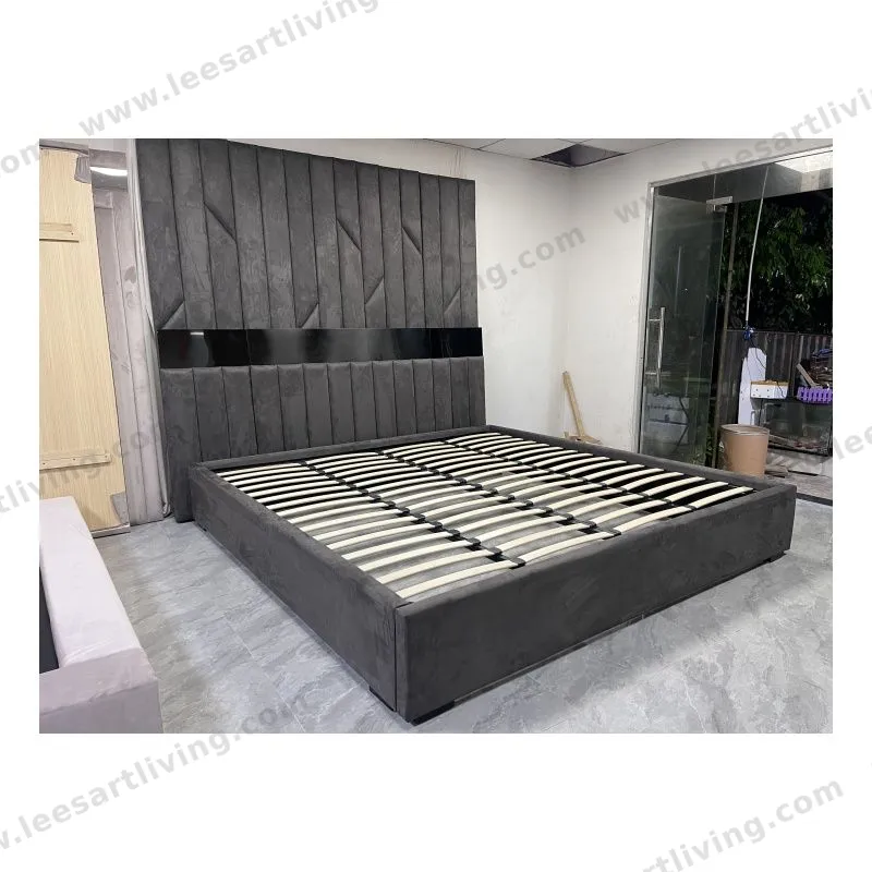 07778-luxury-bedroom-set-upholstered-soft-wall-panel-background-interior-decoration-custom-high-big-headboard-villa-bed