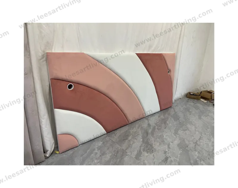 #07781 Conjunto de Dormitorio de Lujo con Cabecero Curvo Tapizado y Panel de Pared con Diseño Geométrico Moderno de Bloques de Color OEM ODM Mobiliario Suave para Toda la Casa